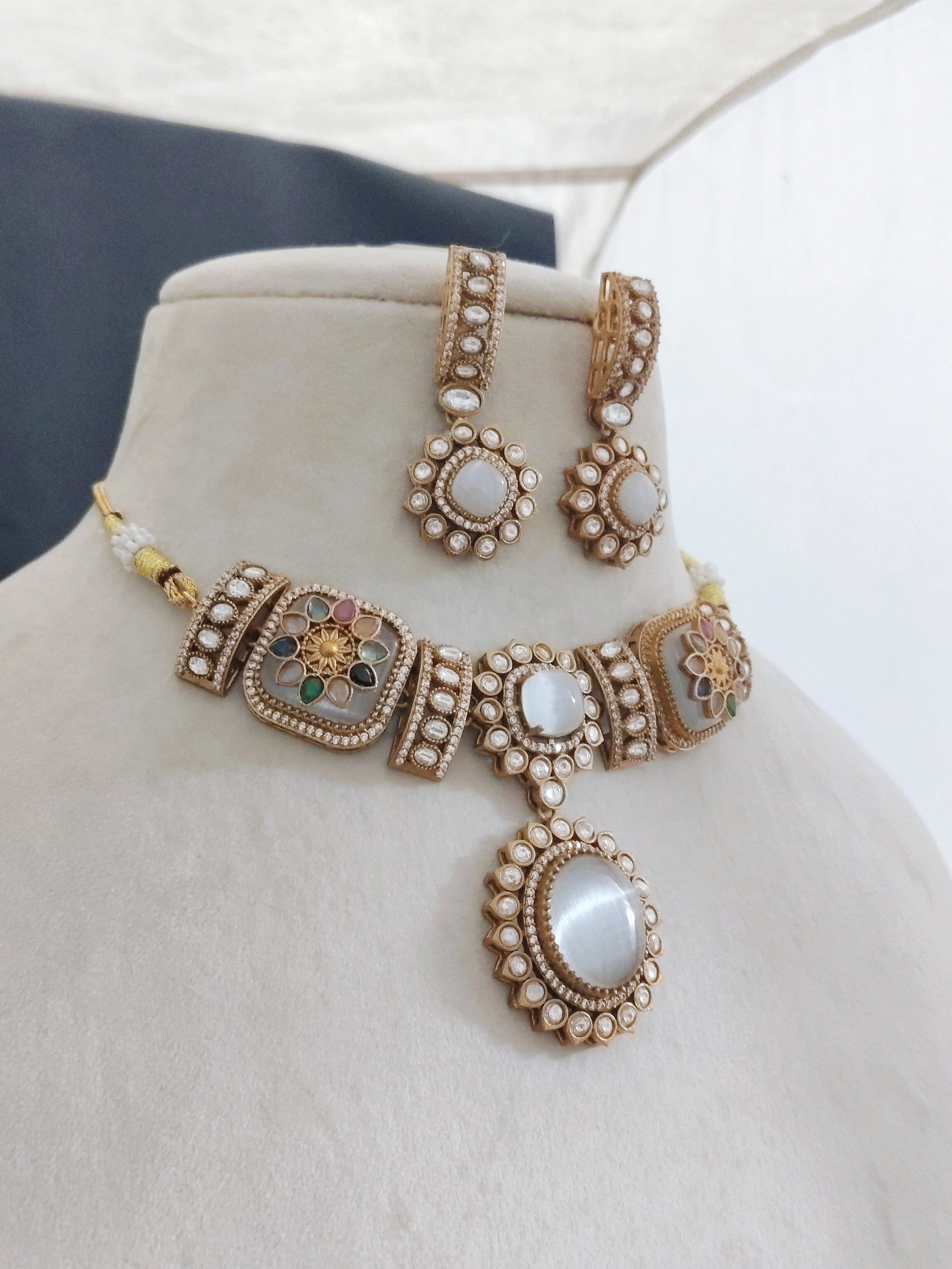 Maitha Floral White Stone Heritage Choker Set Sangeet Roz Jewellers.