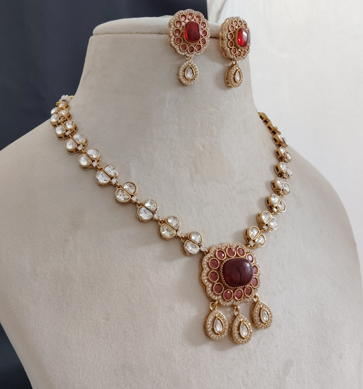 Mughal-Inspired Maharani Moissanite Necklace Traditional Indian Bridal Jewelry with Craftsmanship