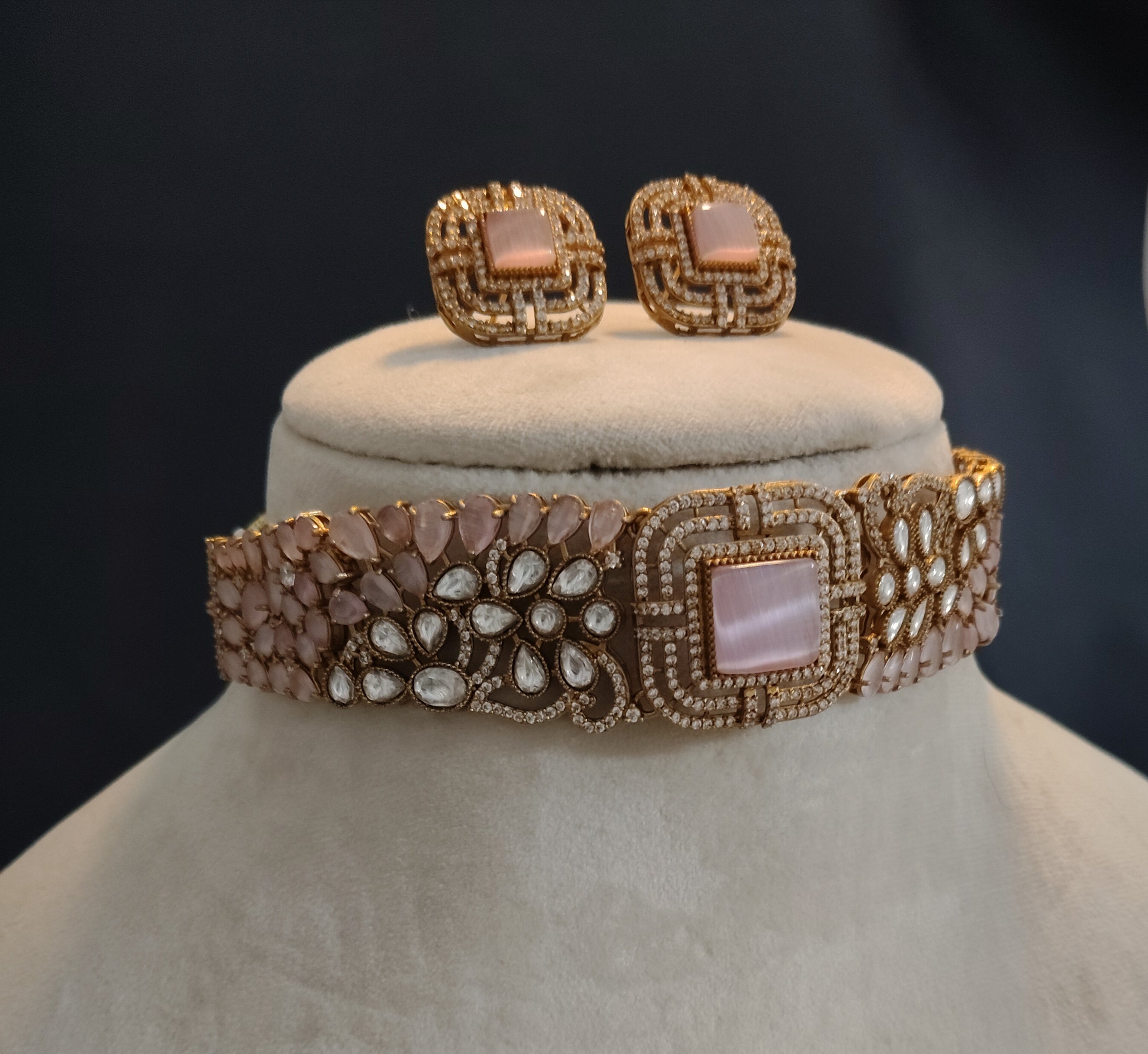 Hafsa Soft Pink Kundan Bridal Choker Set Roz Jewellers.