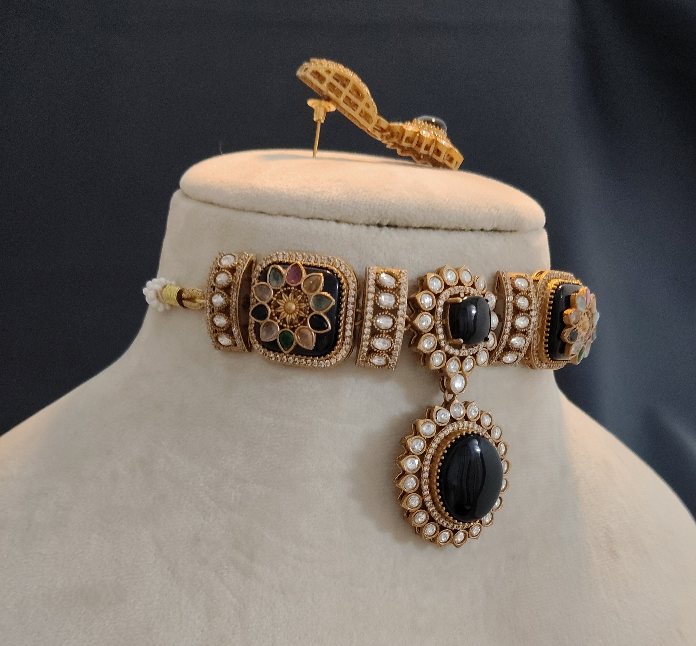 Latifa Black Stone Handmade Kundan Choker Set Roz Jewellers.