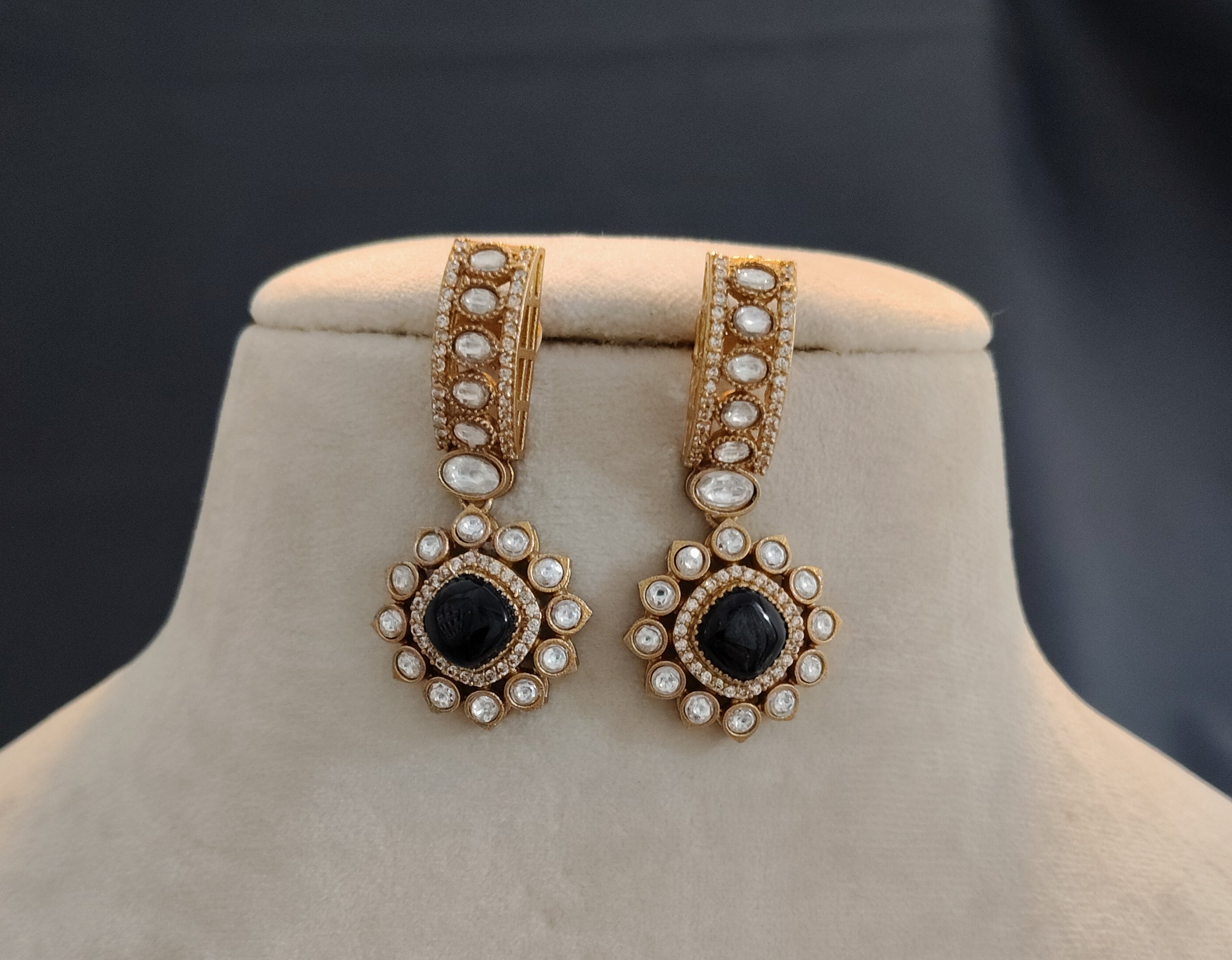 Latifa Black Stone Handmade Kundan Choker Set Roz Jewellers.