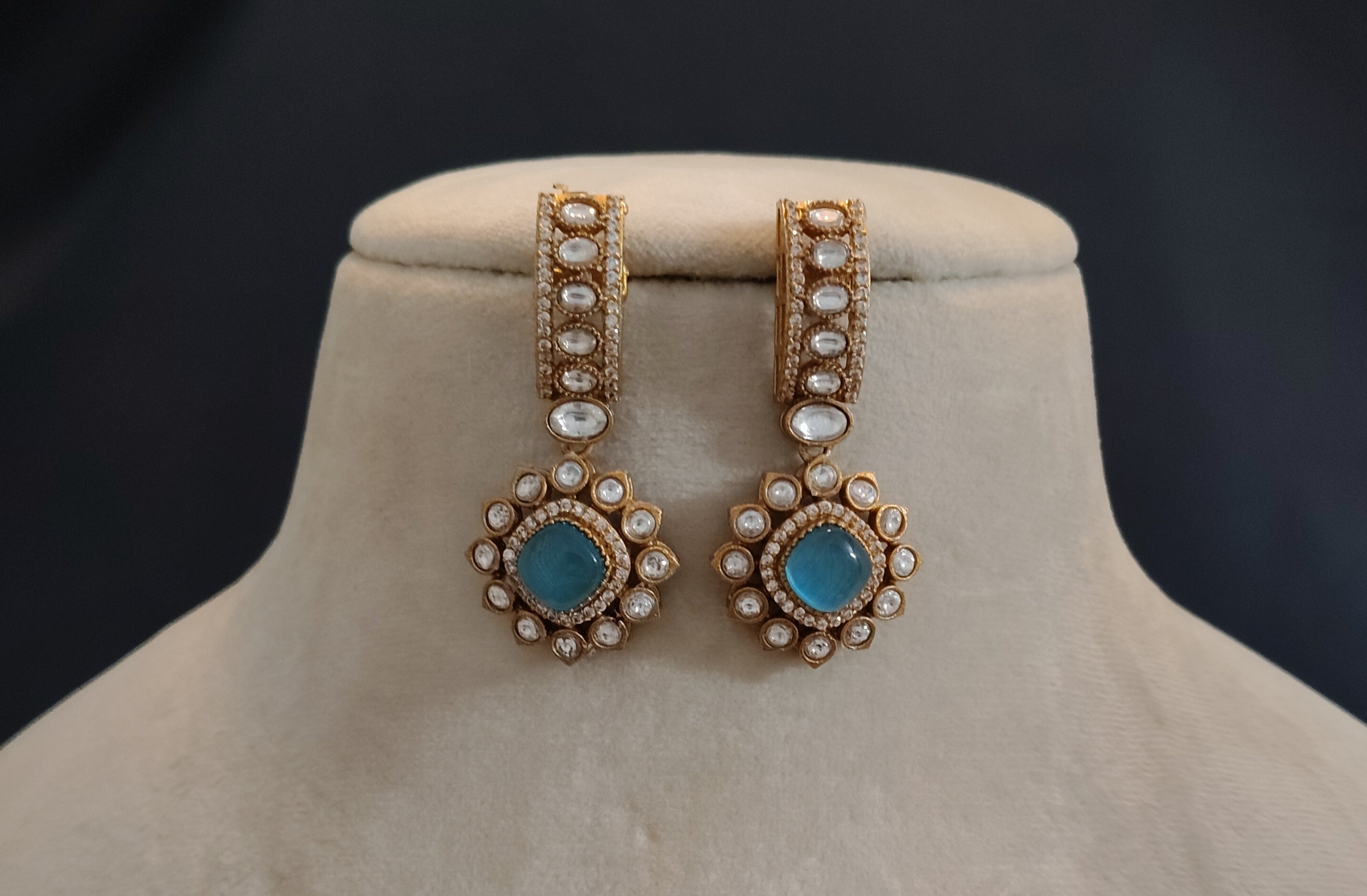 Hessa Floral Kundan with Pearl Accents Choker Set Roz Jewellers.