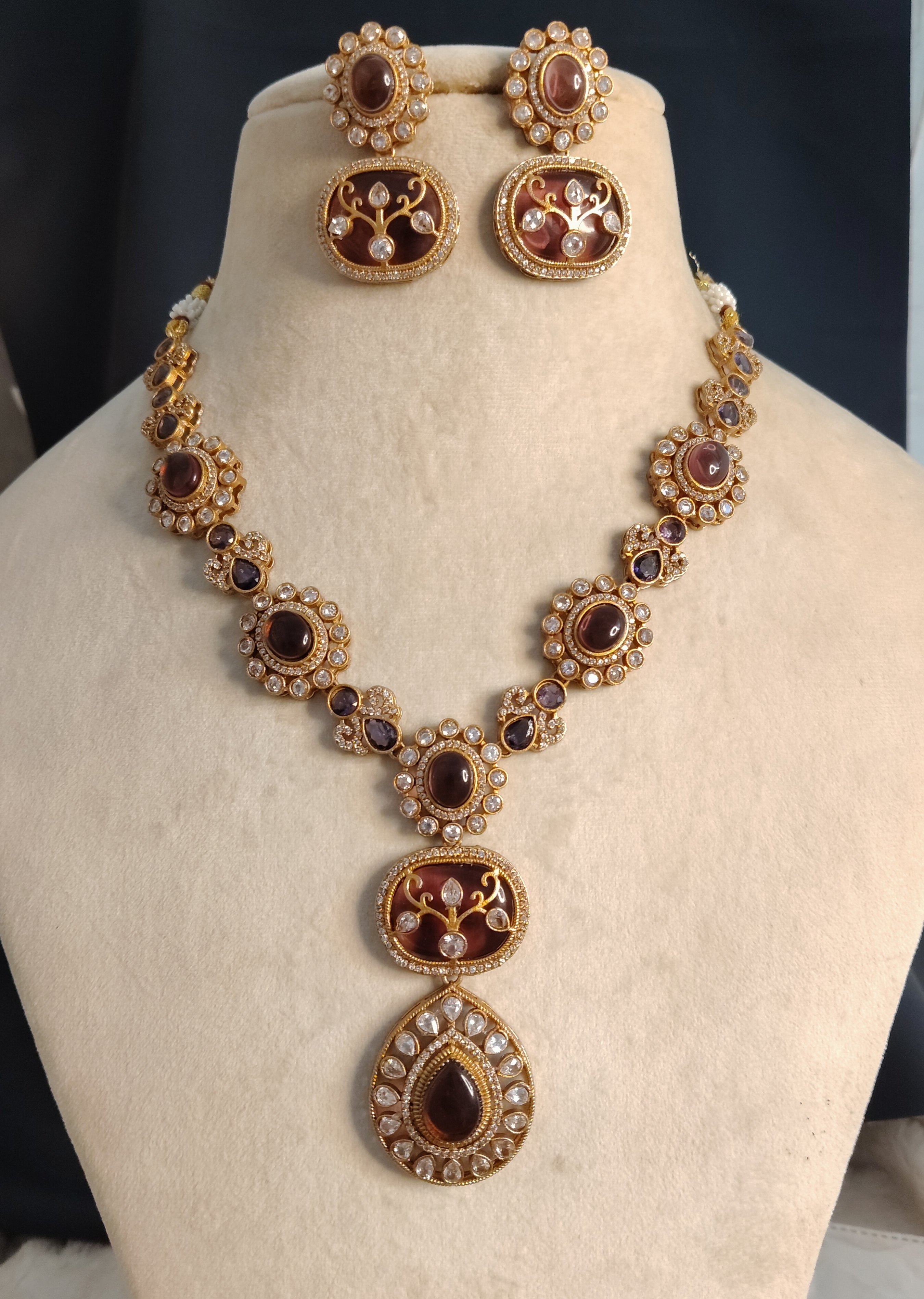 Inara Heavy Handmade Royal Maroon Kundan Necklace Set Roz Jewellers.