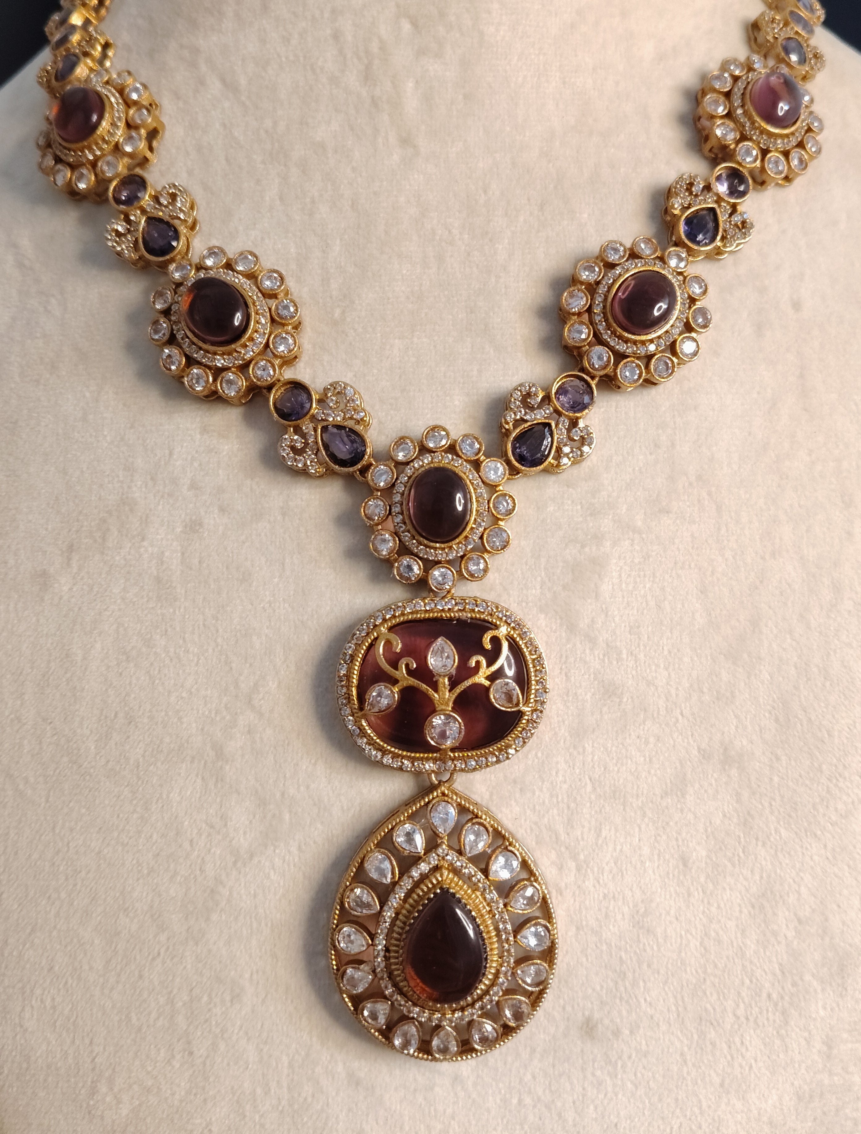 Inara Heavy Handmade Royal Maroon Kundan Necklace Set Roz Jewellers.