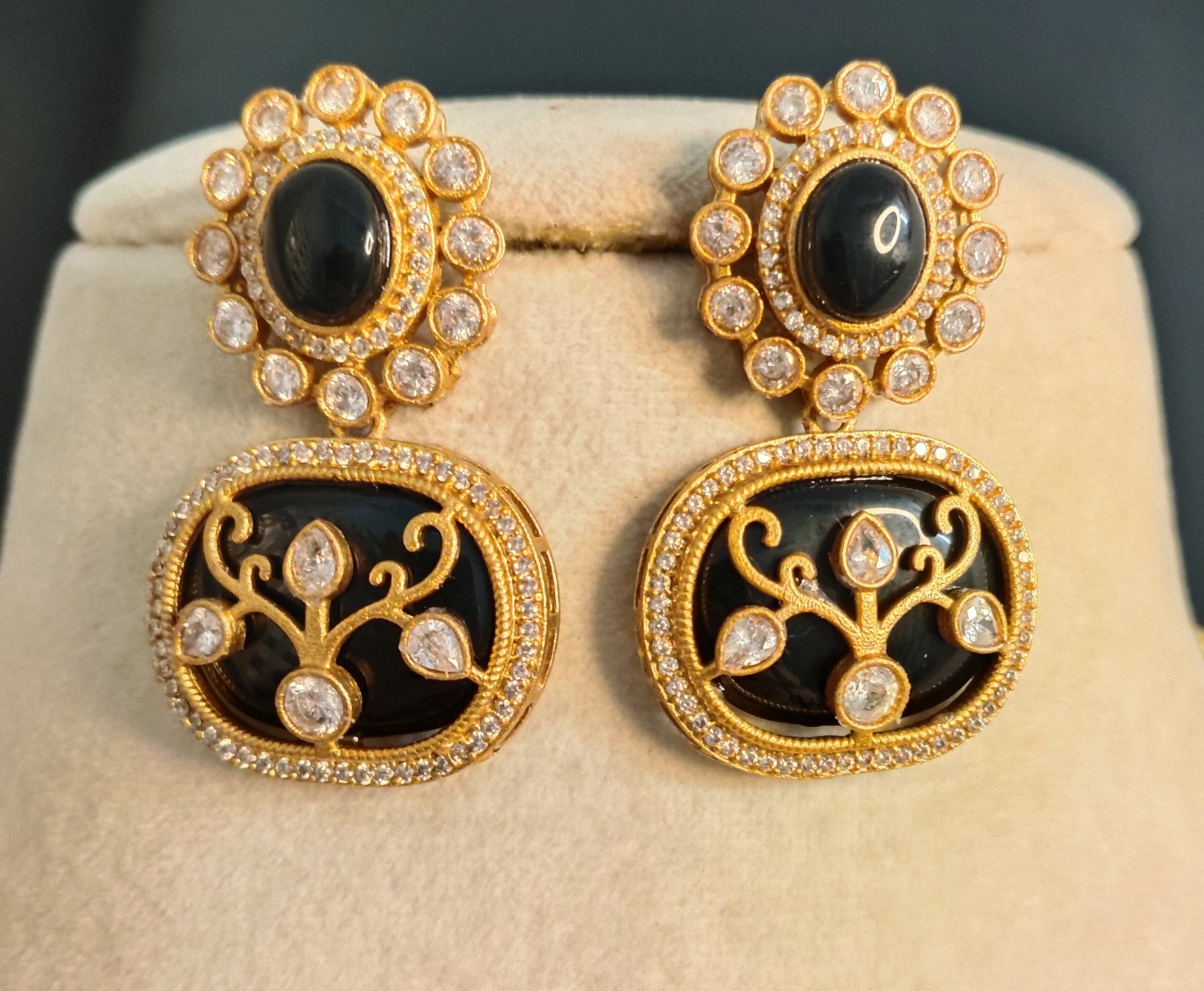 Momina Wedding Guest Jewelry Black Onyx, Kundan Statement Necklace Roz Jewellers