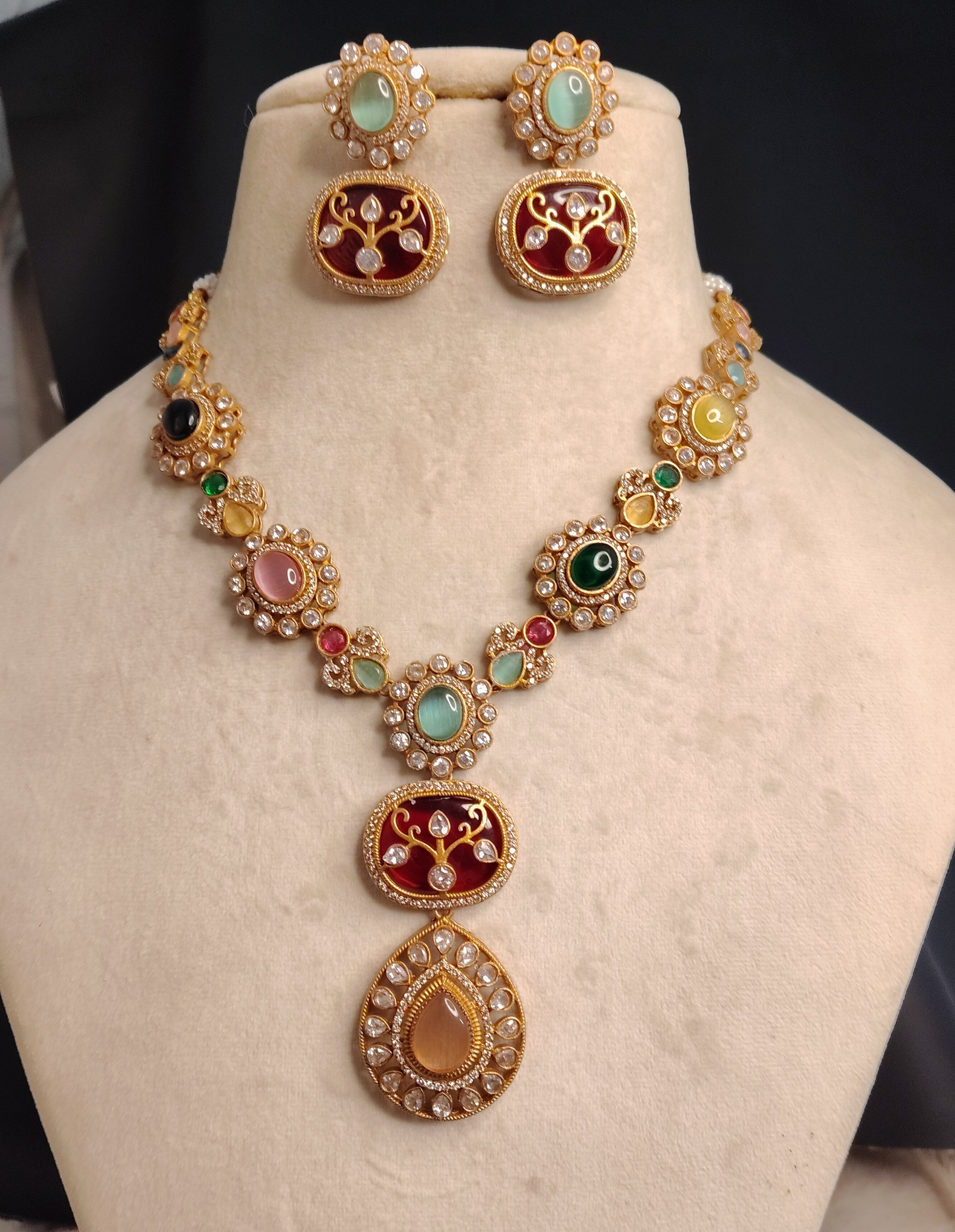 Anamta Handcrafted Multicolor Kundan Necklace Set Roz Jewellers.