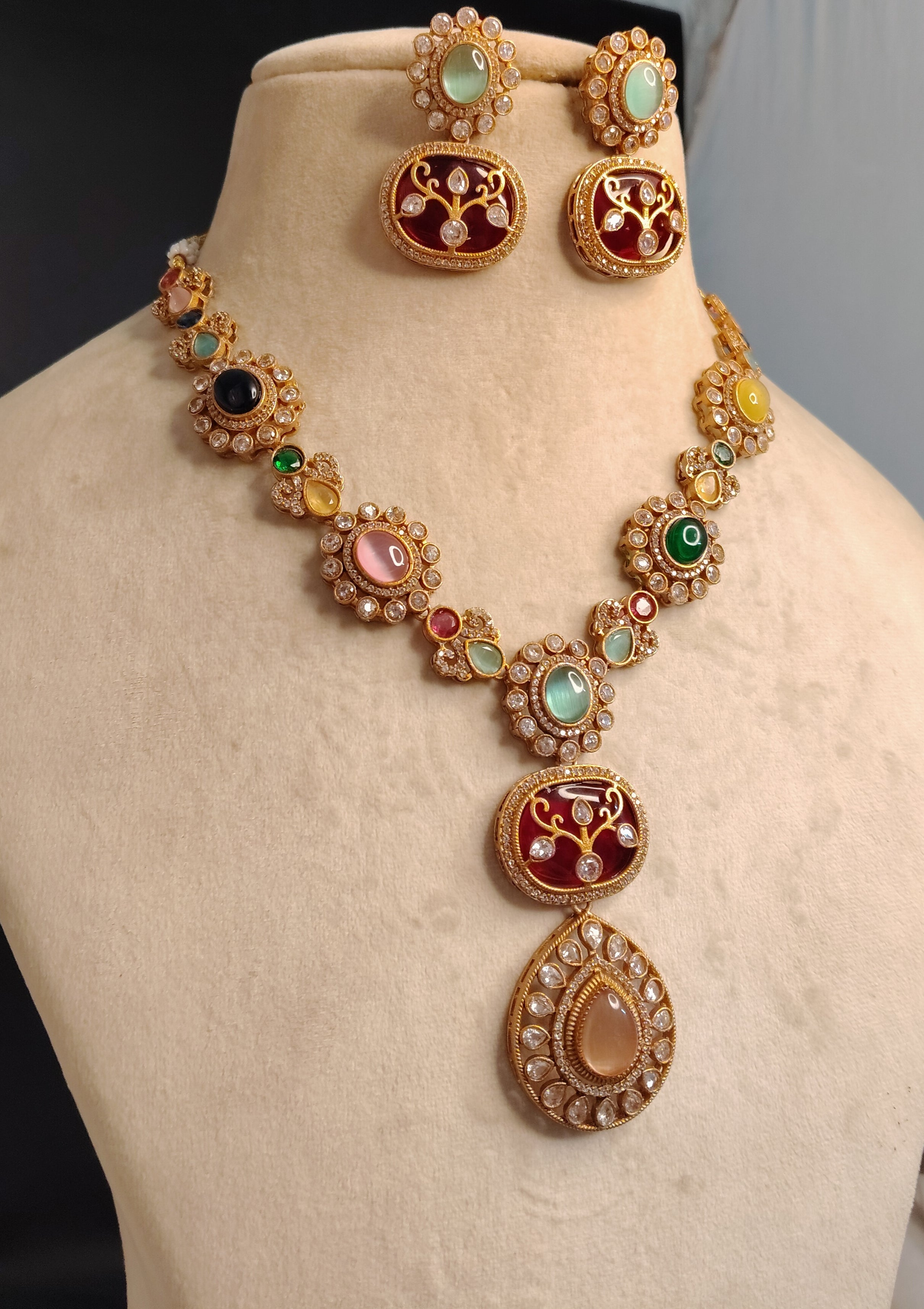 Anamta Handcrafted Multicolor Kundan Necklace Set Roz Jewellers.