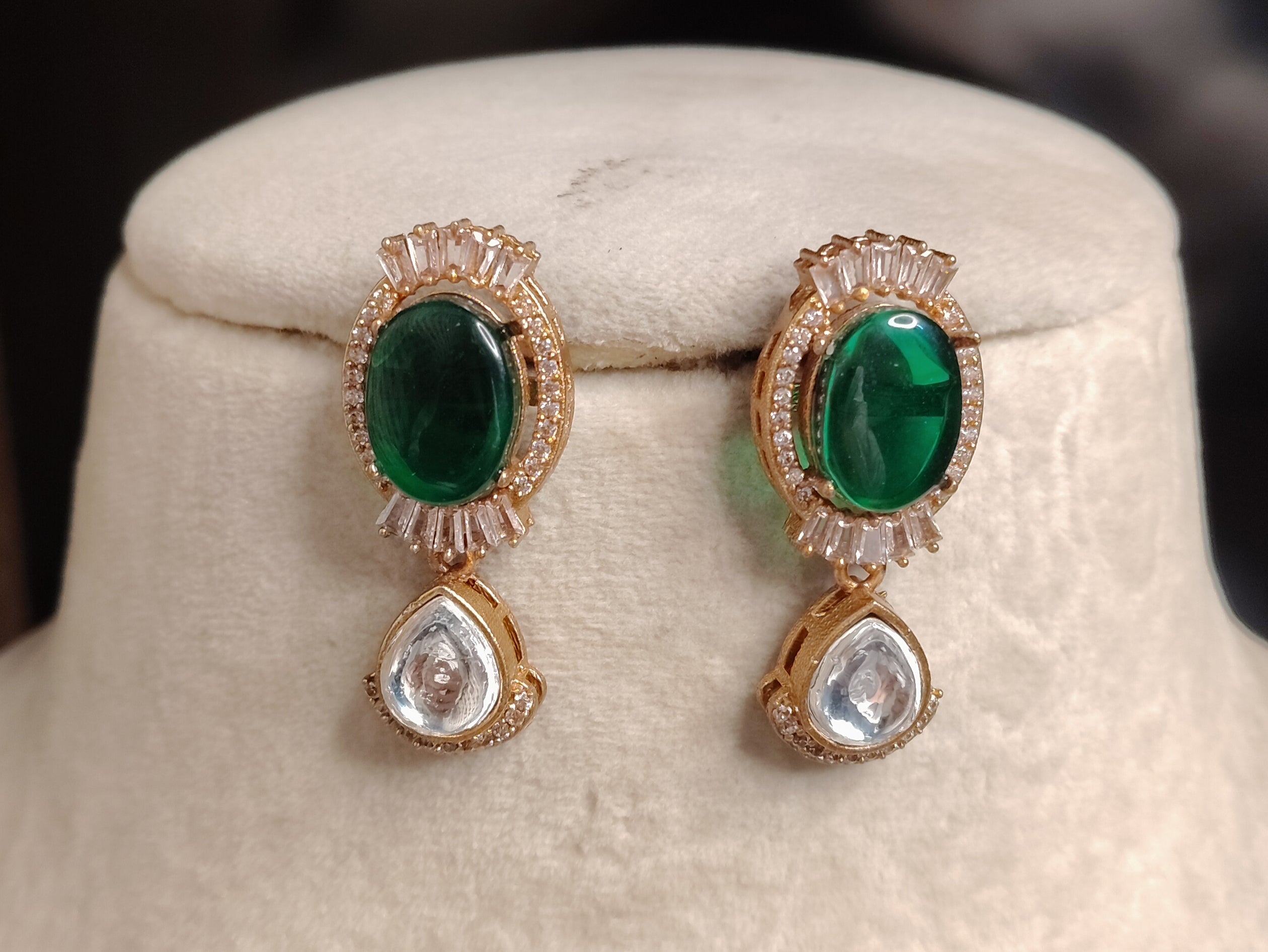 Firdaus Pakistani Wedding Jewelry Kundan Choker Necklace Set with Matching Earrings ROZ Jewellers.