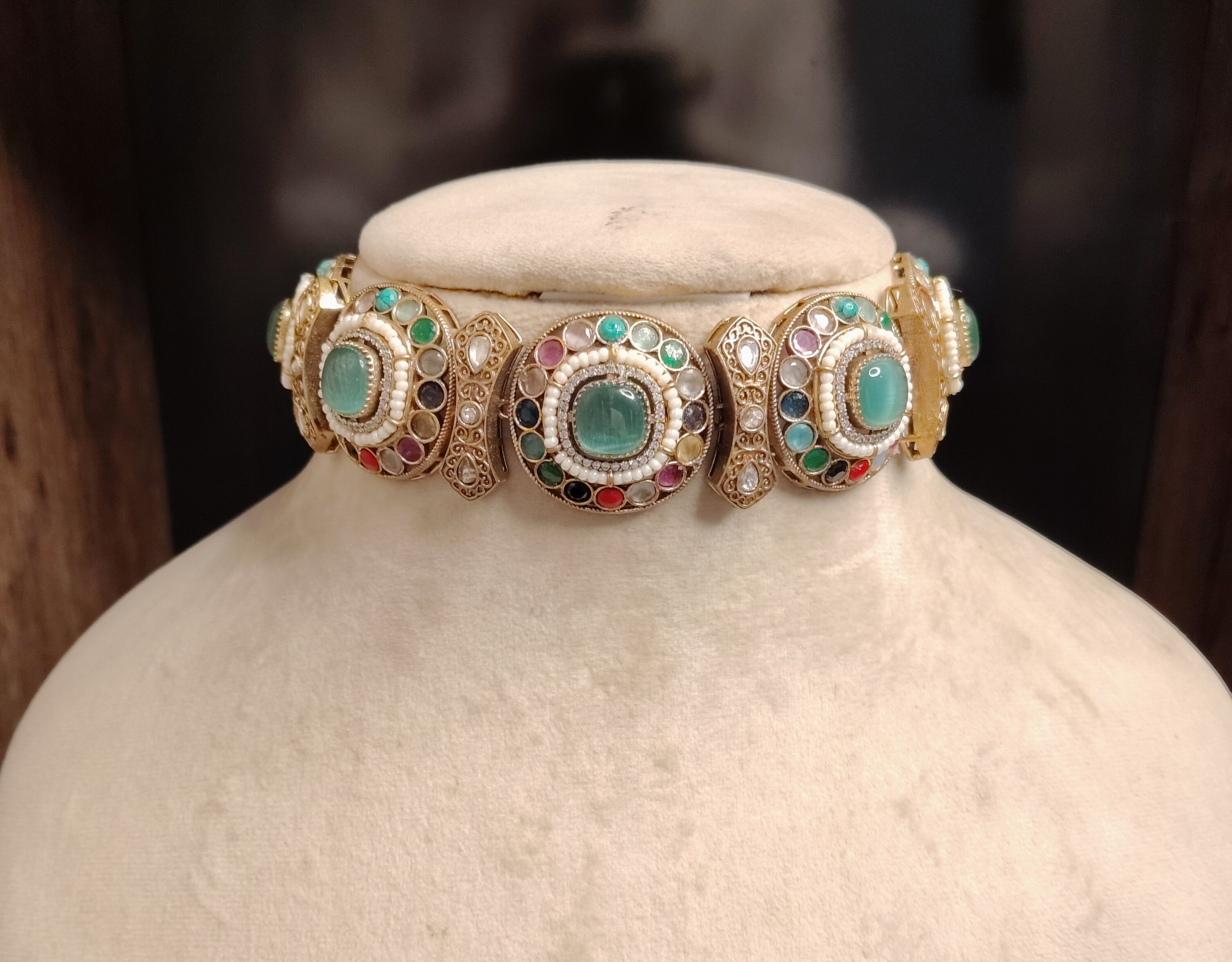 Maheen Handcrafted Mint Green Heritage Necklace Kundan Choker Set Roz Jewellers.
