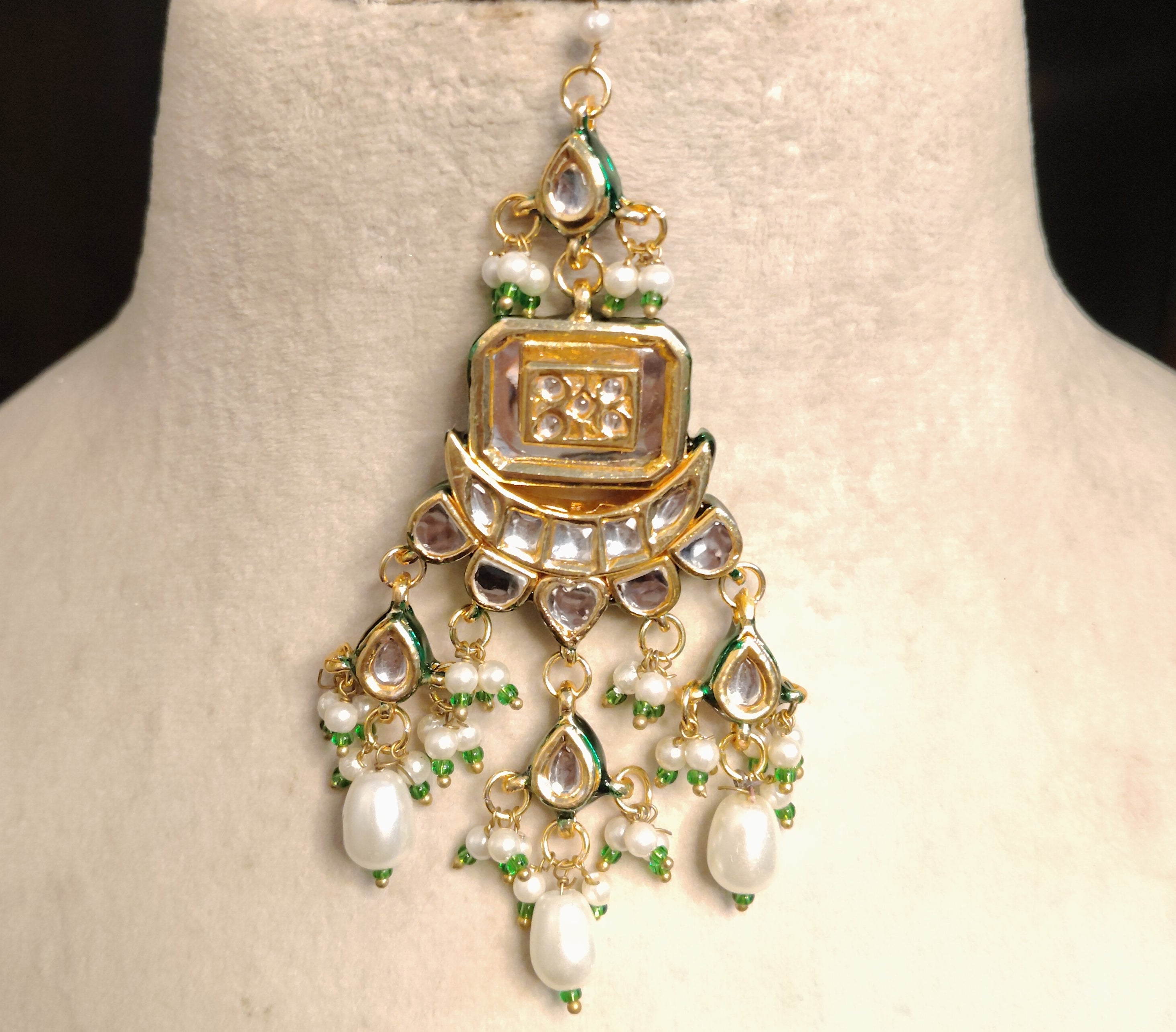 Regal Kundan Pearl Choker with Layered Pearl Strands & Elegant Pearl Roz Jewelle