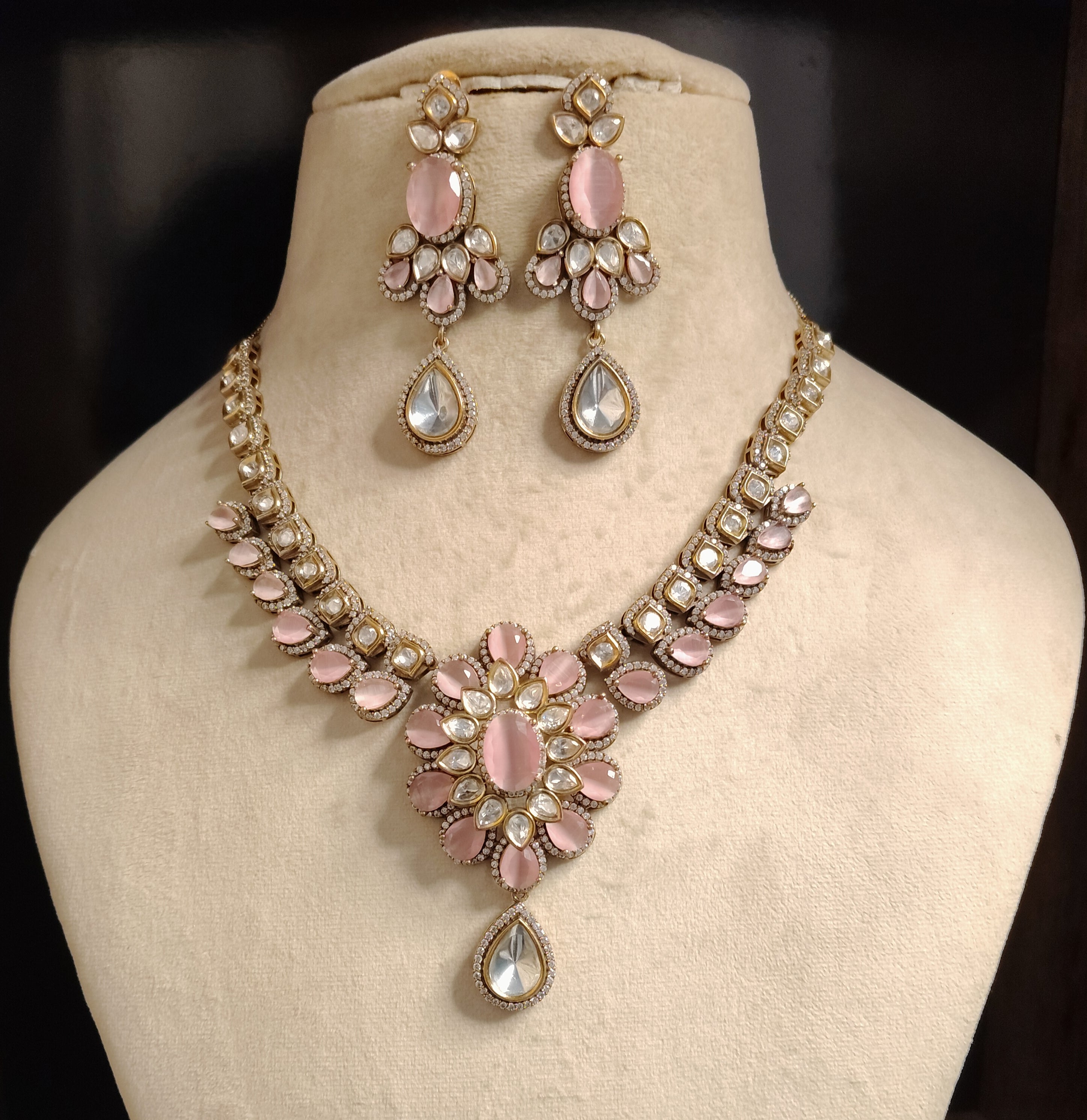 Safiya Traditional Pink Stone Kundan Necklace Set Roz Jewellers.