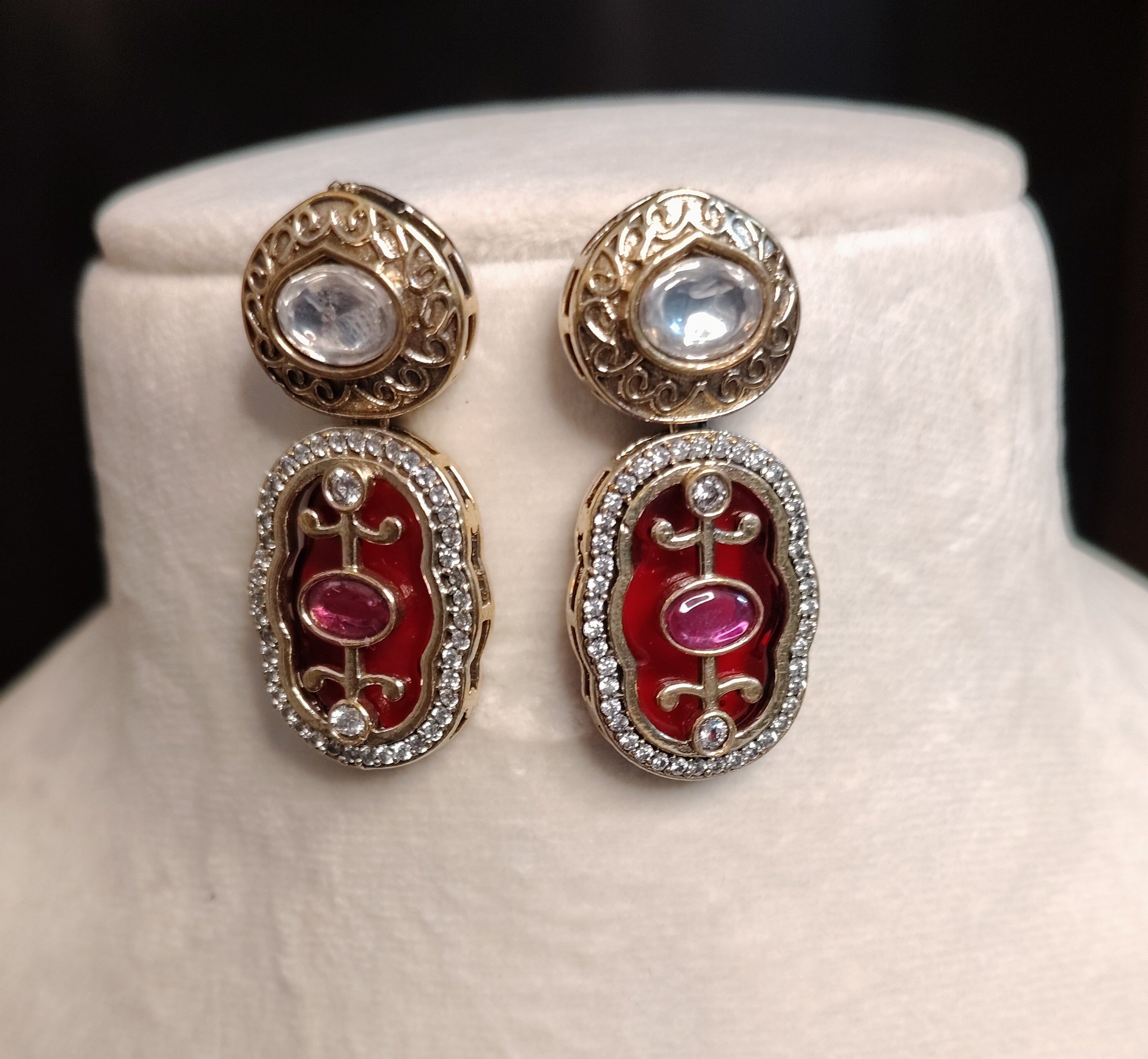 Sehr Classic Red Kundan Choker Set With Matching Earrings Roz Jewellers.