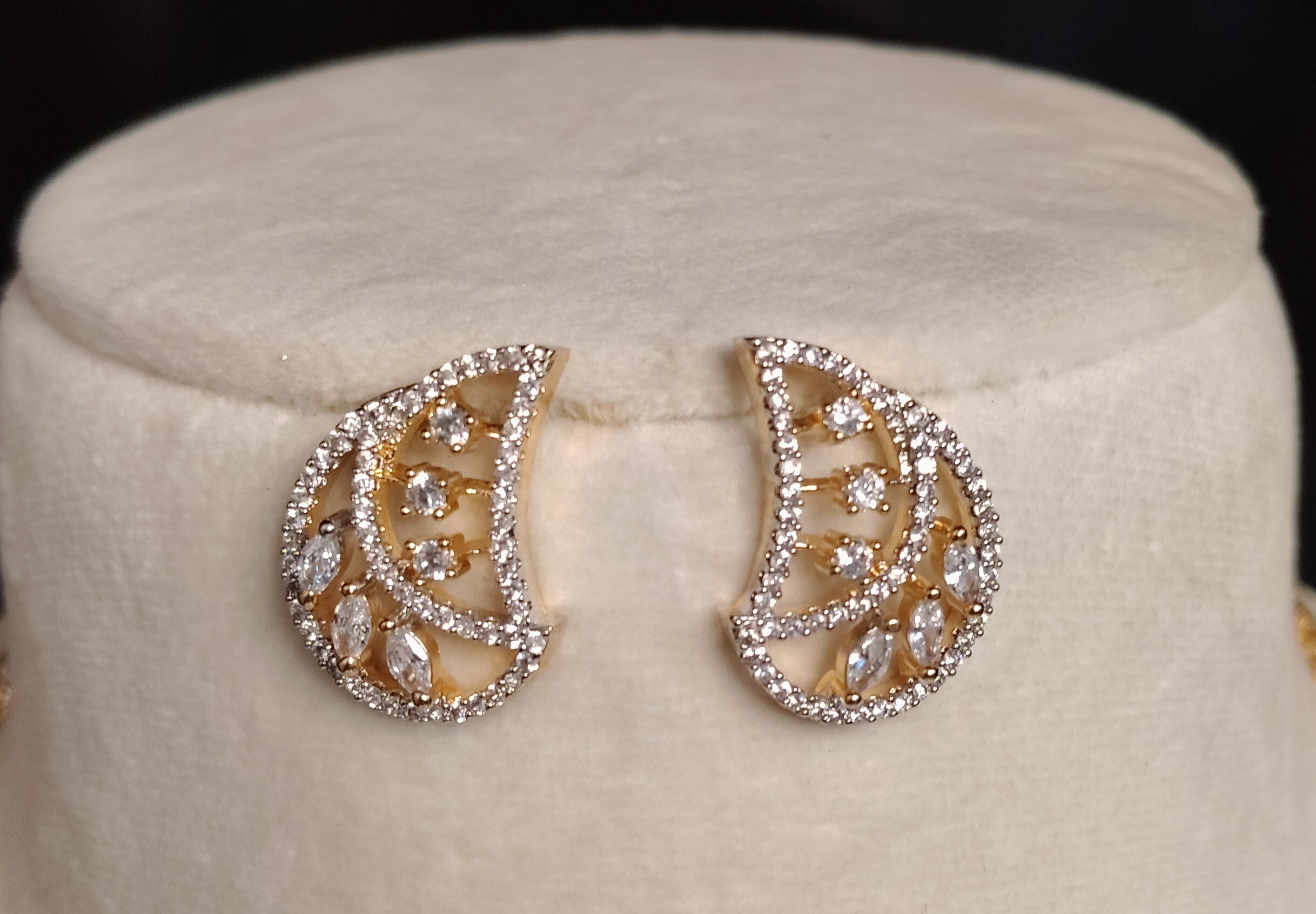 Naureen American Diamond Indian Mangalsutra Roz Jwellers.