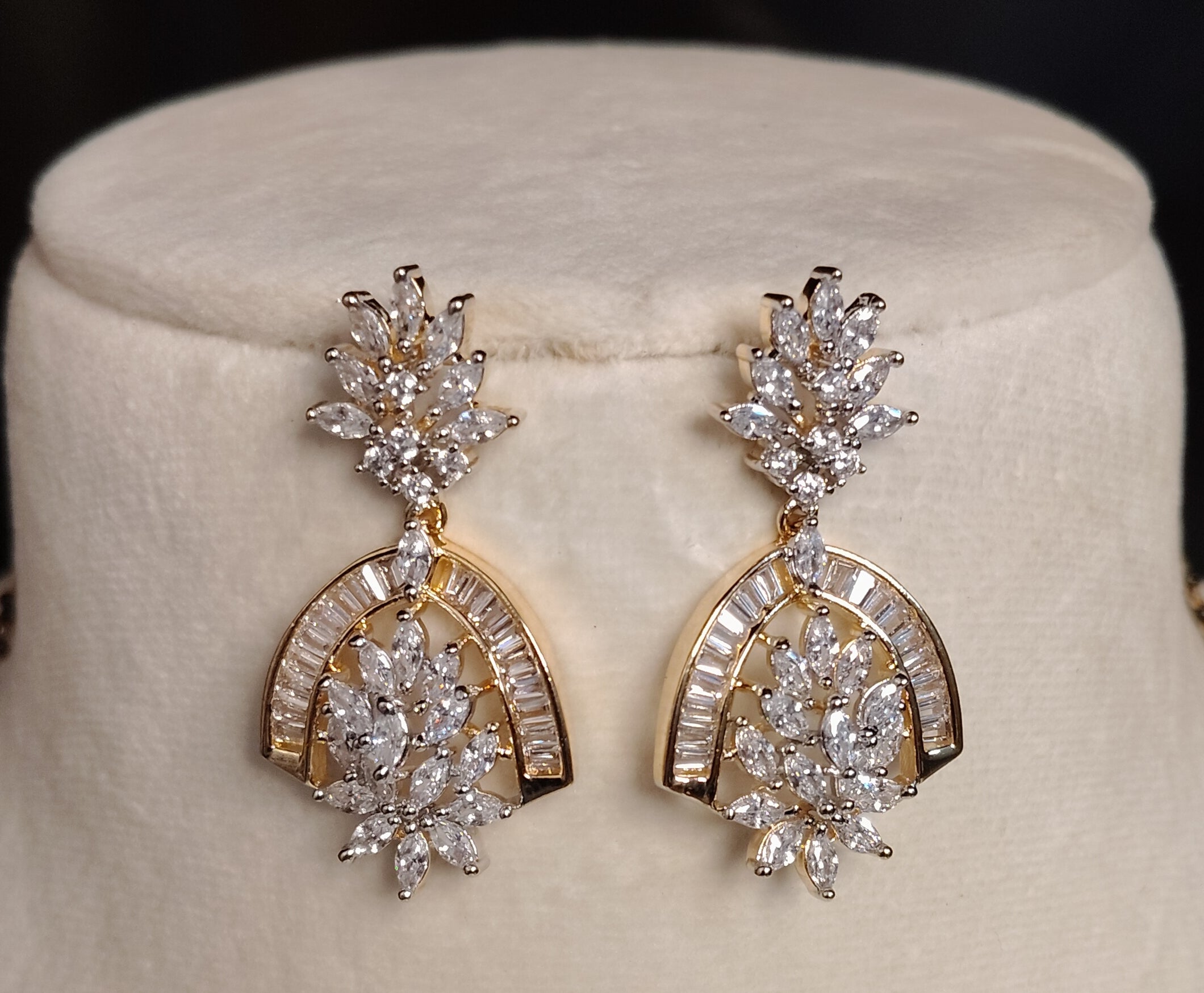 Maira American Diamond Indian Mangalsutra Roz Jwellers.