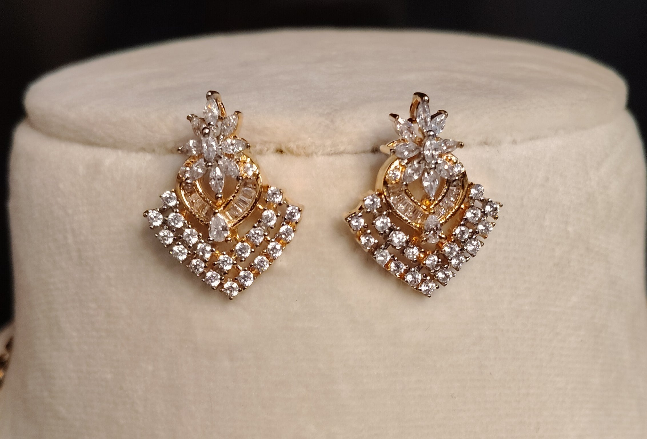 Sidra American Diamond AD Mangalsutra for Women Necklace Set Roz Jwellers.