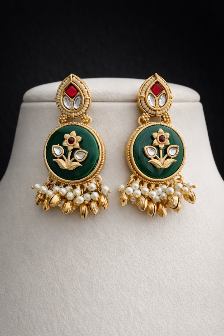 Regal Kundan Emerald Necklace Choker Set Roz Jewellers,.